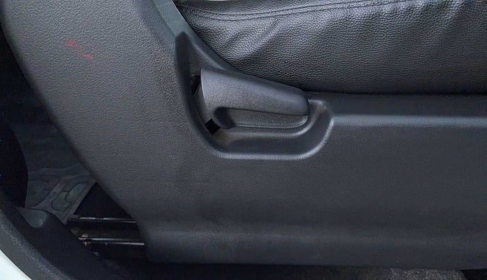 2014 Maruti Wagon R 1.0 VXI, Petrol, Manual, 29,900 km, Driver Side Adjustment Panel
