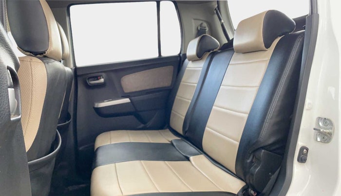 2014 Maruti Wagon R 1.0 VXI, Petrol, Manual, 29,900 km, Right Side Rear Door Cabin