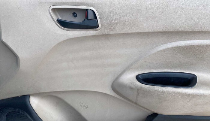 2019 Hyundai NEW SANTRO ERA EXECUTIVE, Petrol, Manual, 61,783 km, Driver Side Door Panels Control