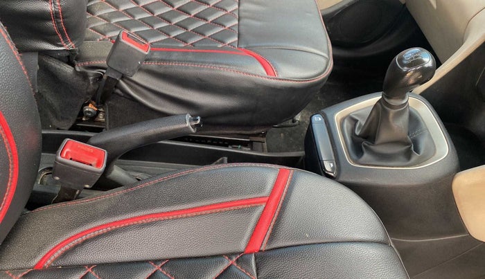 2019 Hyundai NEW SANTRO ERA EXECUTIVE, Petrol, Manual, 61,783 km, Gear Lever