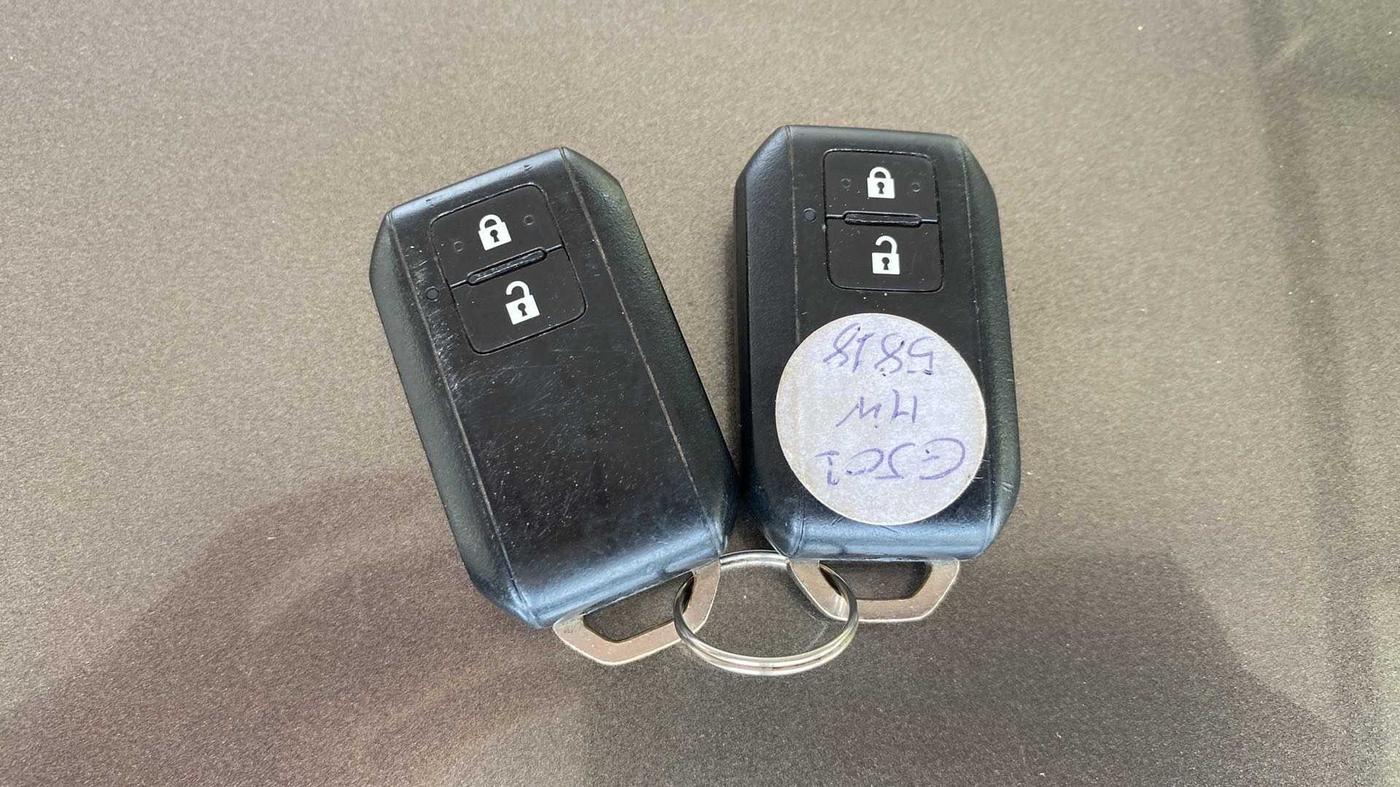 2018 Maruti Swift ZXI AMT, Petrol, Automatic, 40,285 km, Key Close Up