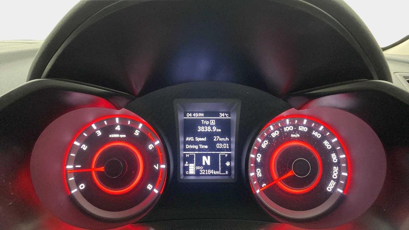 2020 Mahindra XUV300 W8 1.2 PETROL, Petrol, Manual, 32,115 km, Odometer Image