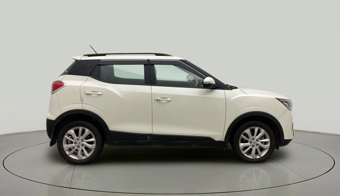 2020 Mahindra XUV300 W8 1.2 PETROL, Petrol, Manual, 32,115 km, Right Side View