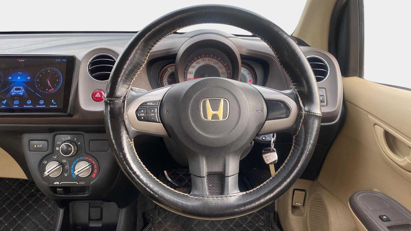 2012 Honda Brio S MT, Petrol, Manual, 74,427 km, Steering Wheel Close Up