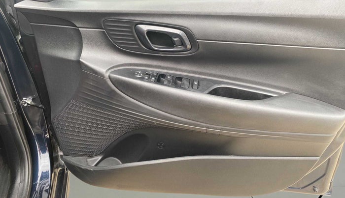 2021 Hyundai NEW I20 SPORTZ 1.2 AT, Petrol, Automatic, 12,769 km, Driver Side Door Panels Control