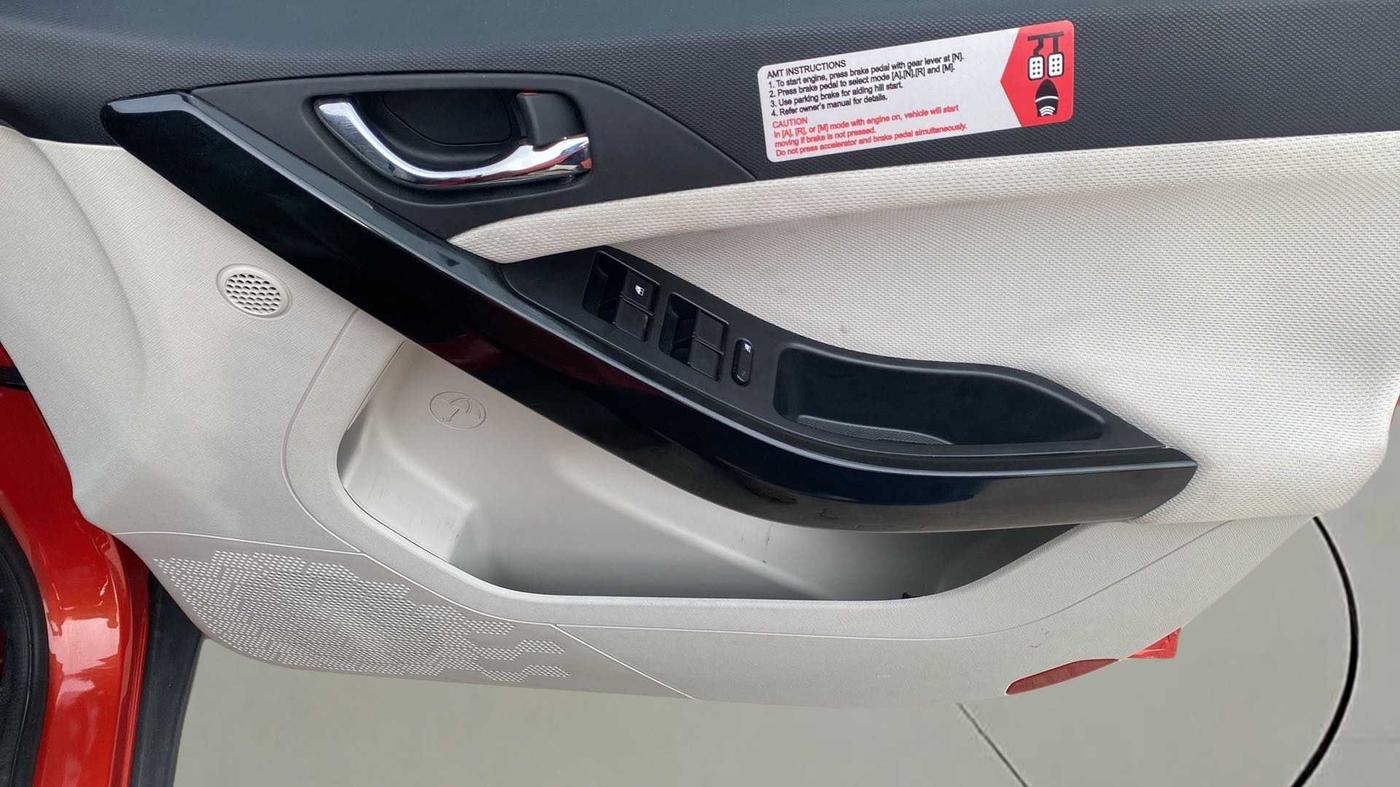 2023 Tata NEXON XZA PLUS SUNROOF DUAL TONE PETROL, Petrol, Automatic, 10,029 km, Driver Side Door Panels Control