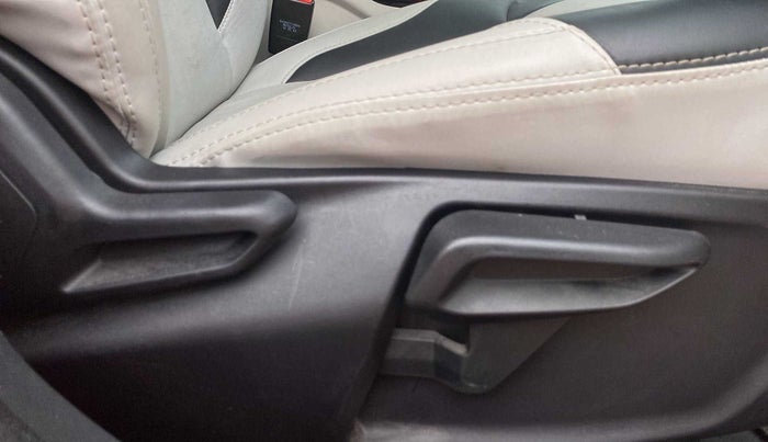2023 Tata NEXON XZA PLUS SUNROOF DUAL TONE PETROL, Petrol, Automatic, 10,029 km, Driver Side Adjustment Panel