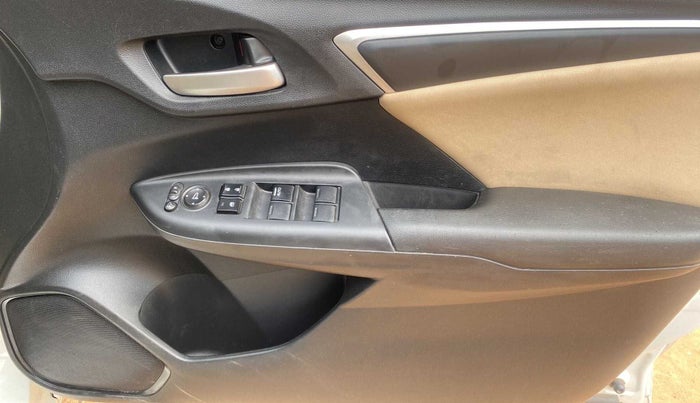 2020 Honda Jazz 1.2L I-VTEC ZX, Petrol, Manual, 62,505 km, Driver Side Door Panels Control