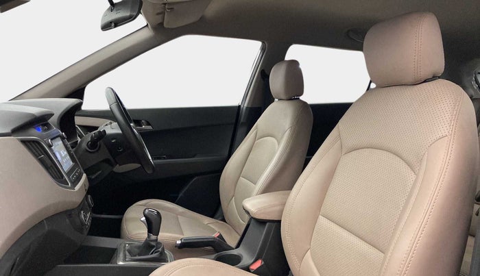 2017 Hyundai Creta SX PLUS AT 1.6 PETROL, Petrol, Automatic, 29,759 km, Right Side Front Door Cabin