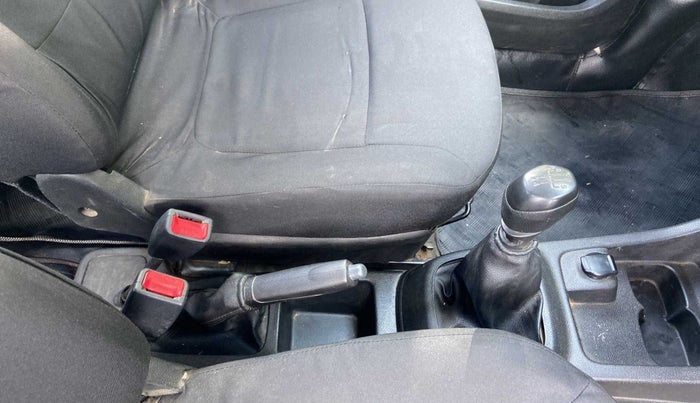 2018 Renault Kwid RXL, Petrol, Manual, 95,895 km, Gear Lever