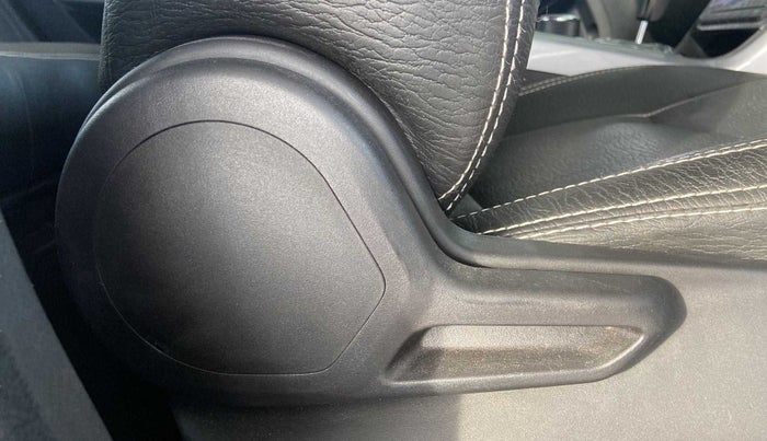 2022 Tata NEXON XMA SUNROOF PETROL, Petrol, Automatic, 24,798 km, Driver Side Adjustment Panel