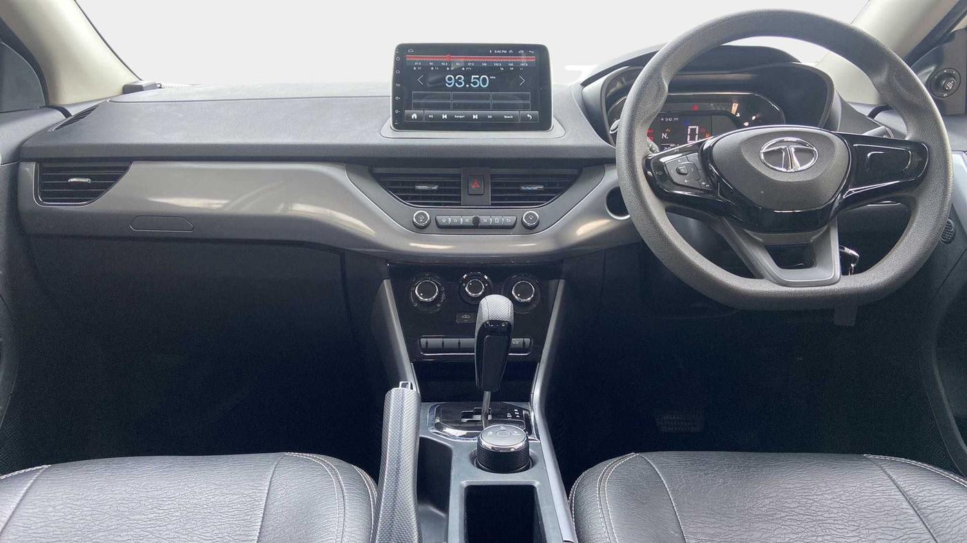 2022 Tata NEXON XMA SUNROOF PETROL, Petrol, Automatic, 24,798 km, Dashboard