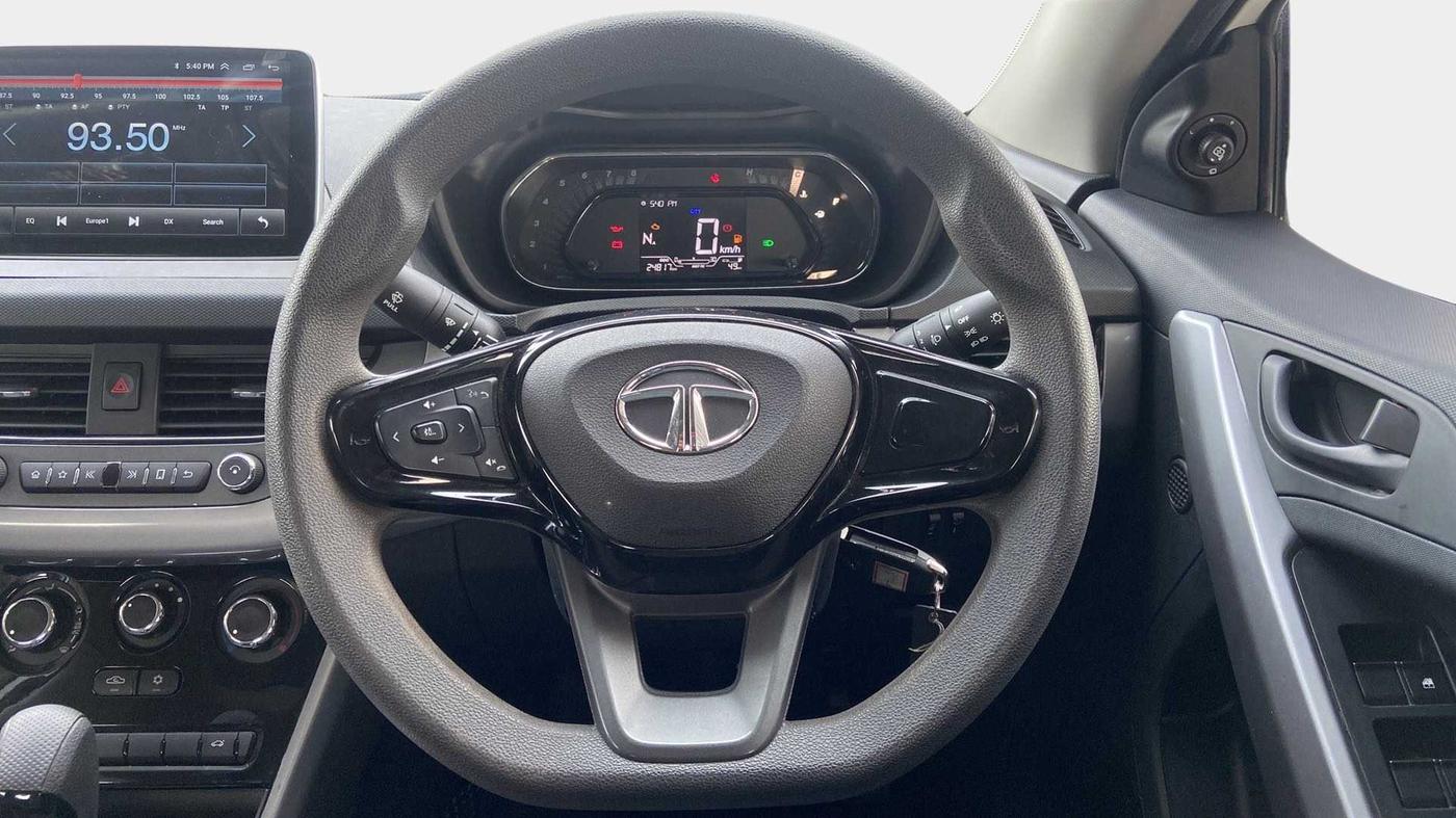 2022 Tata NEXON XMA SUNROOF PETROL, Petrol, Automatic, 24,798 km, Steering Wheel Close Up