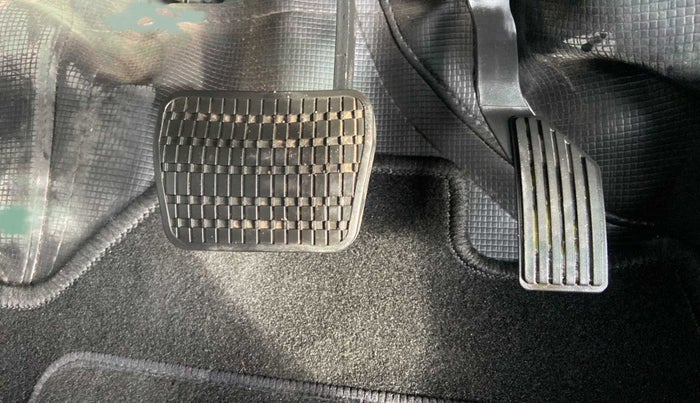 2022 Tata NEXON XMA SUNROOF PETROL, Petrol, Automatic, 24,798 km, Pedals