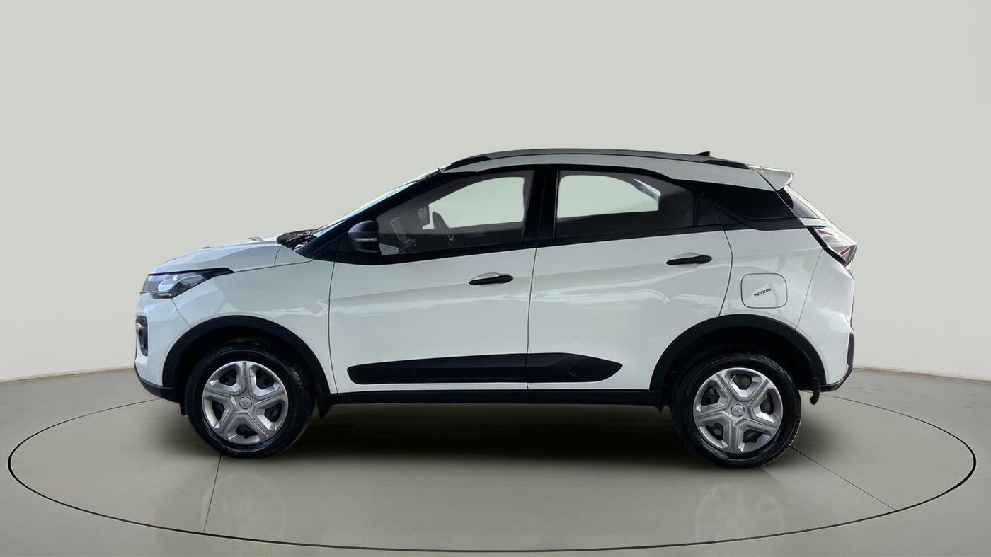 2022 Tata NEXON XMA SUNROOF PETROL, Petrol, Automatic, 24,798 km, Left Side