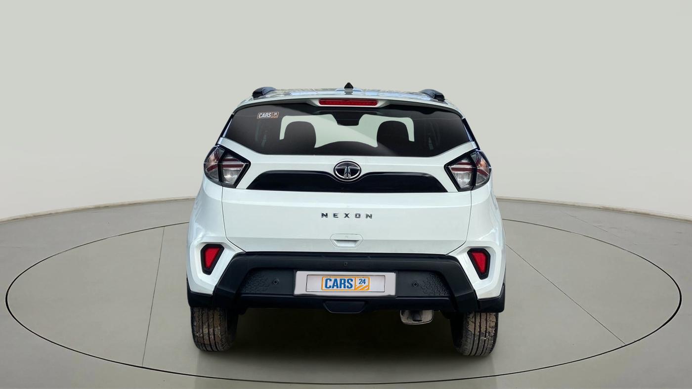2022 Tata NEXON XMA SUNROOF PETROL, Petrol, Automatic, 24,798 km, Back/Rear