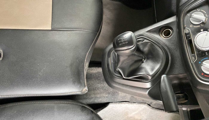 2018 Datsun Go T (O), Petrol, Manual, 46,979 km, Gear Lever