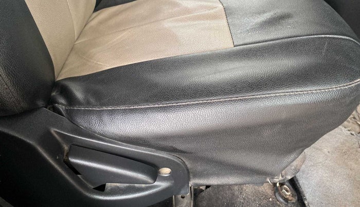 2018 Datsun Go T (O), Petrol, Manual, 46,979 km, Driver Side Adjustment Panel