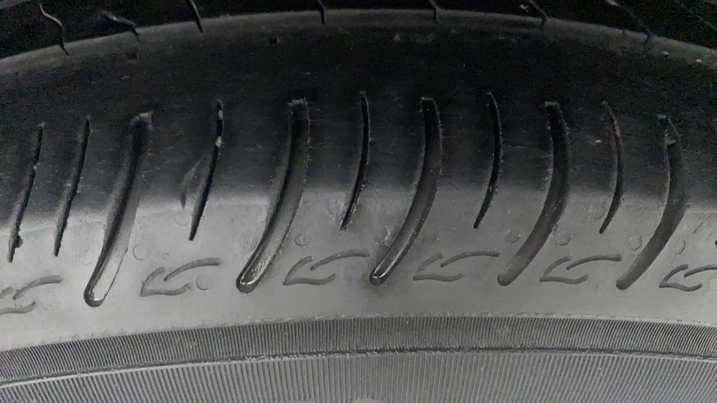 2016 Maruti Baleno DELTA PETROL 1.2, Petrol, Manual, 86,246 km, Left Rear Tyre Tread