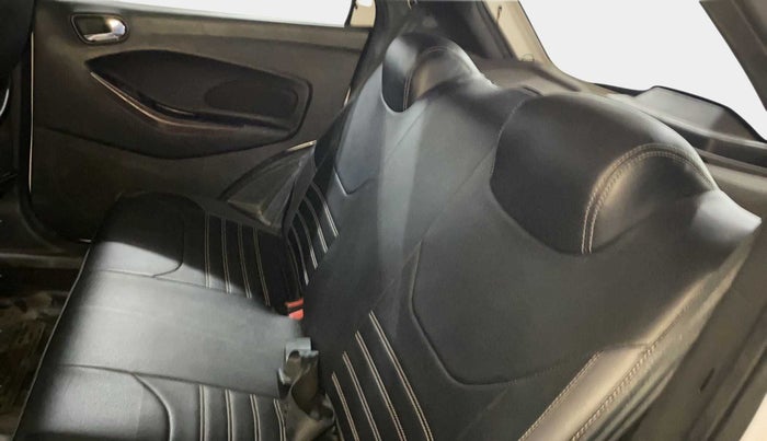 2018 Ford FREESTYLE TITANIUM 1.5 DIESEL, Diesel, Manual, 52,560 km, Right Side Rear Door Cabin