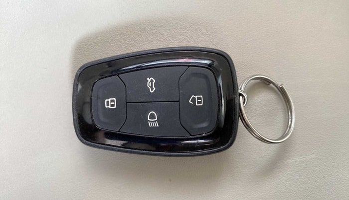 2023 Tata TIGOR XZ PLUS CNG LEATHERETTE PACK, CNG, Manual, 14,038 km, Key Close Up