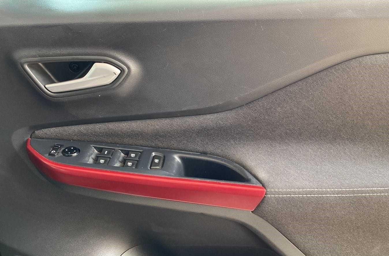 2022 Nissan MAGNITE XV RED EDITION, Petrol, Manual, 14,650 km, Driver Side Door Panels Control