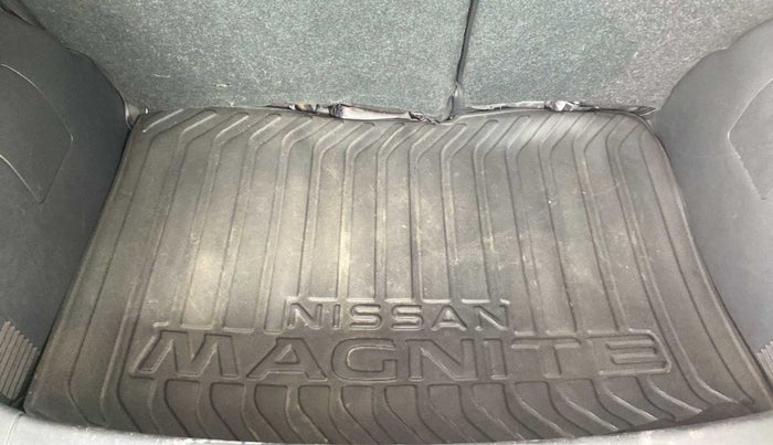 2022 Nissan MAGNITE XV RED EDITION, Petrol, Manual, 14,650 km, Boot Inside