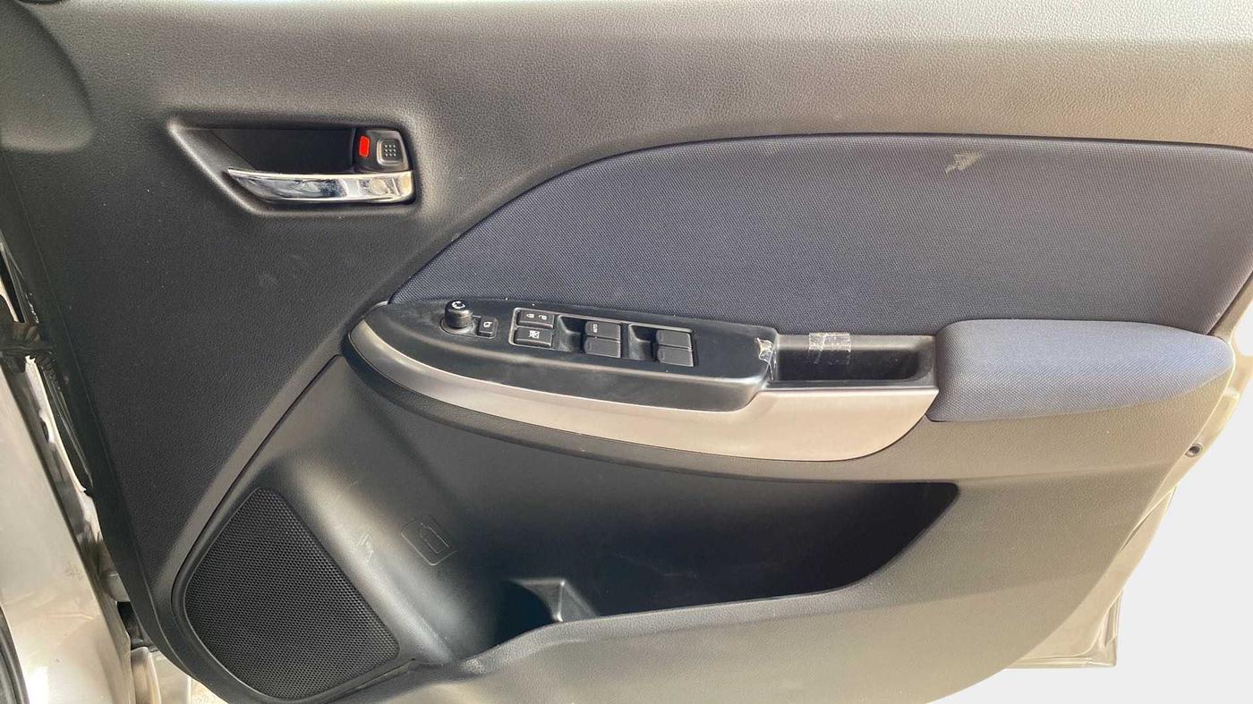 2021 Maruti Baleno DELTA PETROL 1.2, Petrol, Manual, 11,674 km, Driver Side Door Panels Control