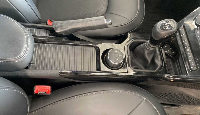 2022 Tata NEXON XZ PLUS (O) DIESEL DARK EDITION, Diesel, Manual, 26,543 km, Gear Lever