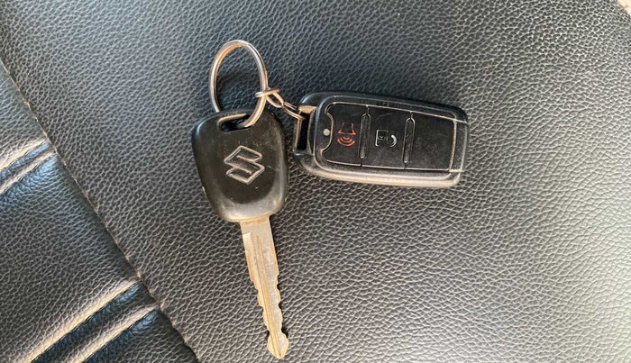 2014 Maruti Wagon R 1.0 LXI, Petrol, Manual, 53,287 km, Key Close Up
