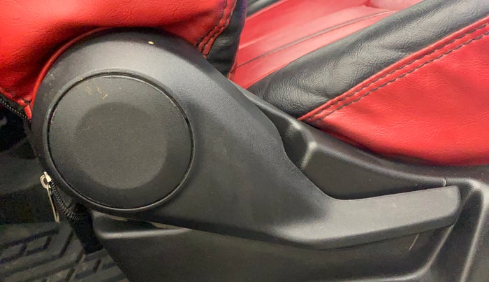 2022 Maruti New Wagon-R LXI CNG 1.0, CNG, Manual, 33,602 km, Driver Side Adjustment Panel