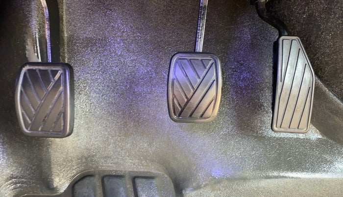 2022 Maruti New Wagon-R LXI CNG 1.0, CNG, Manual, 33,602 km, Pedals