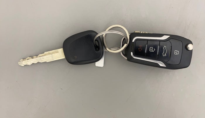 2022 Maruti New Wagon-R LXI CNG 1.0, CNG, Manual, 33,602 km, Key Close Up