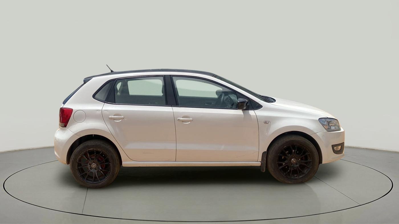 2014 Volkswagen Polo COMFORTLINE 1.2L, Diesel, Manual, 90,678 km, Right Side View