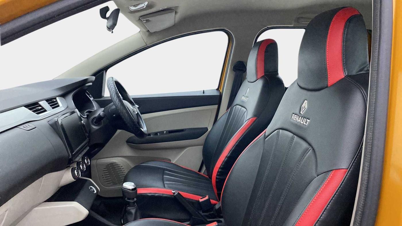 2019 Renault TRIBER RXZ, Petrol, Manual, 17,287 km, Right Side Front Door Cabin