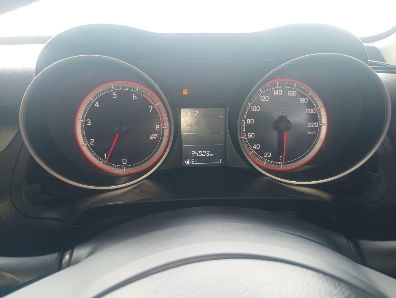 2018 Maruti Swift VXI, Petrol, Manual, 33,970 km, Odometer Image