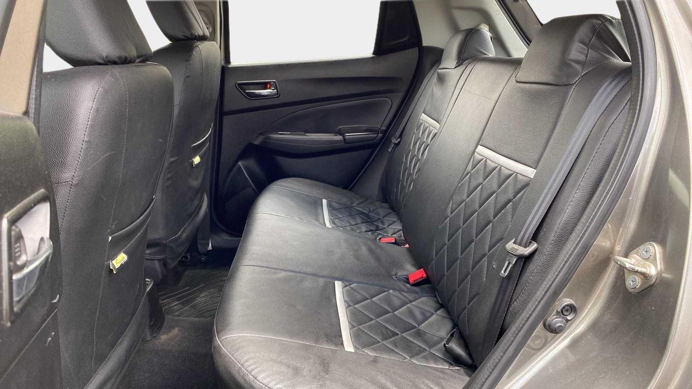 2018 Maruti Swift VXI, Petrol, Manual, 33,970 km, Right Side Rear Door Cabin
