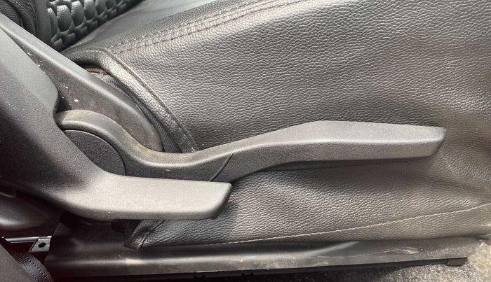 2023 Maruti BREZZA ZXI SMART HYBRID , Petrol, Manual, 8,468 km, Driver Side Adjustment Panel
