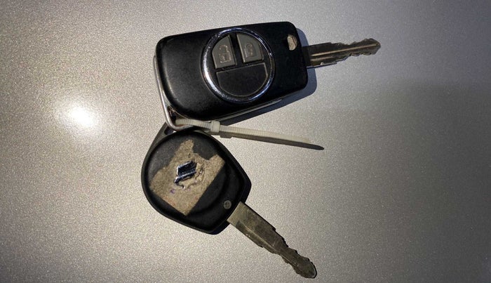 2018 Maruti Dzire VXI, Petrol, Manual, 24,193 km, Key Close Up