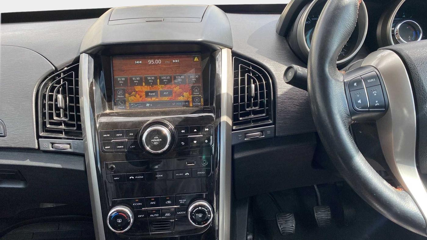 2020 Mahindra XUV500 W7, Diesel, Manual, 31,044 km, Air Conditioner