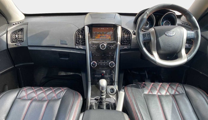 2020 Mahindra XUV500 W7, Diesel, Manual, 31,044 km, Dashboard