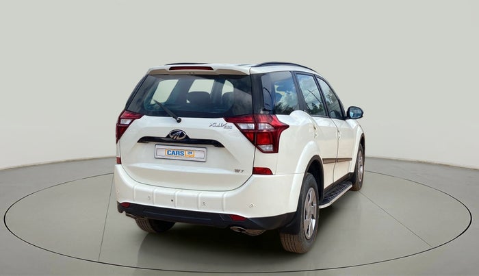 2020 Mahindra XUV500 W7, Diesel, Manual, 31,044 km, Right Back Diagonal