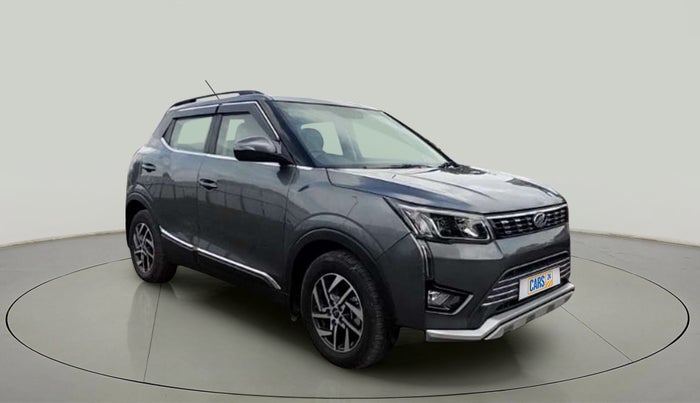 2022 Mahindra XUV300 W8 (O) 1.2 PETROL, Petrol, Manual, 11,285 km, SRP
