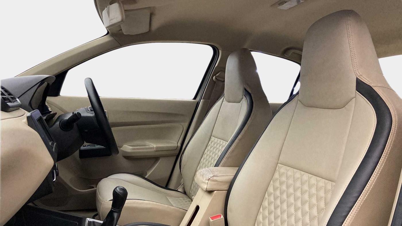 2018 Maruti Dzire LXI, Petrol, Manual, 38,776 km, Right Side Front Door Cabin