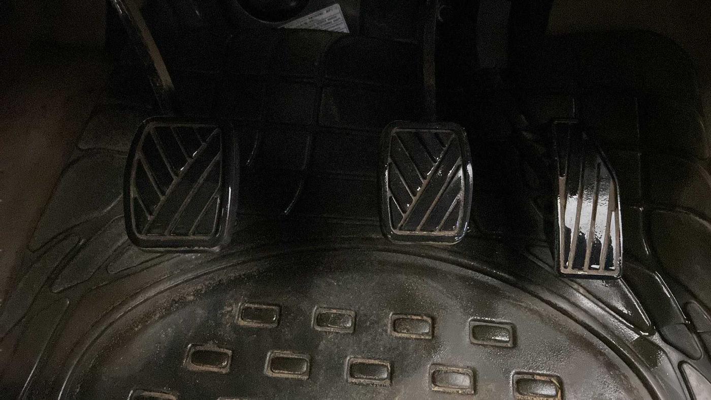 2018 Maruti Dzire LXI, Petrol, Manual, 38,776 km, Pedals