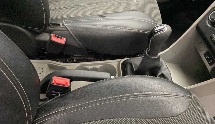 2018 Tata Tiago XZ PETROL, Petrol, Manual, 15,721 km, Gear Lever