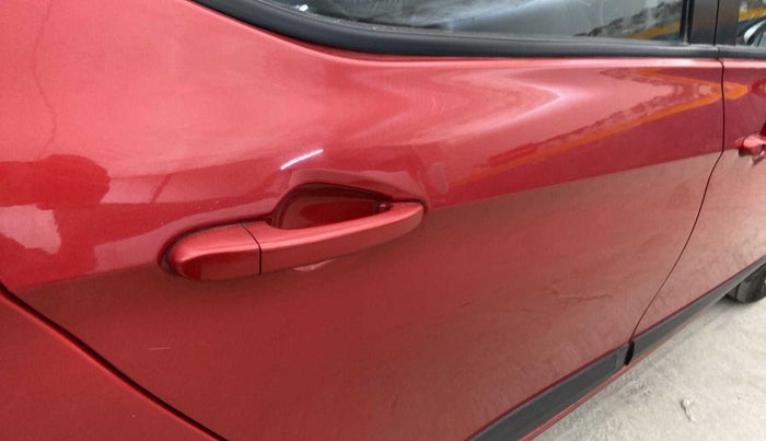 2018 Tata Tiago XZ PETROL, Petrol, Manual, 15,721 km, Right rear door - Slightly dented