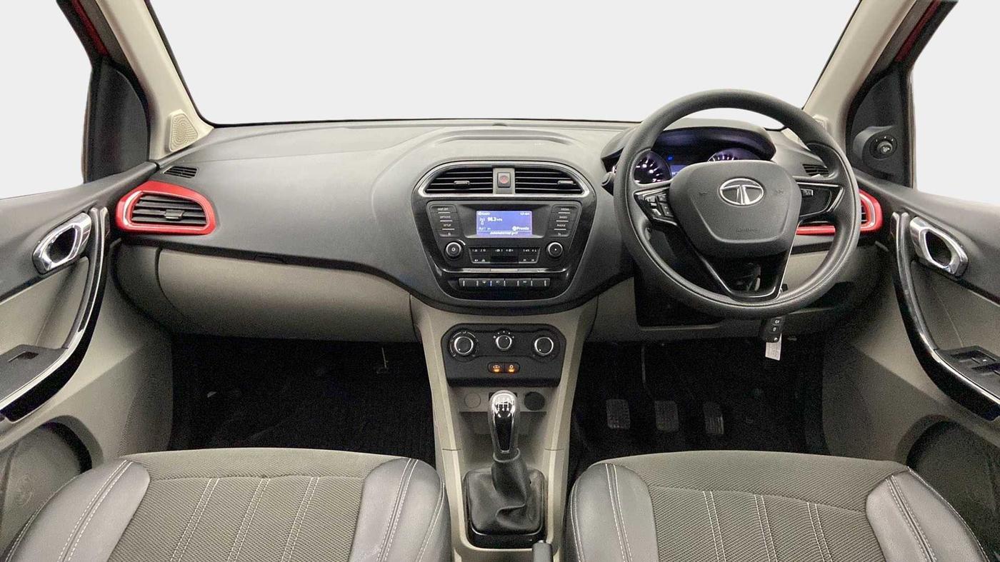 2018 Tata Tiago XZ PETROL, Petrol, Manual, 15,721 km, Dashboard