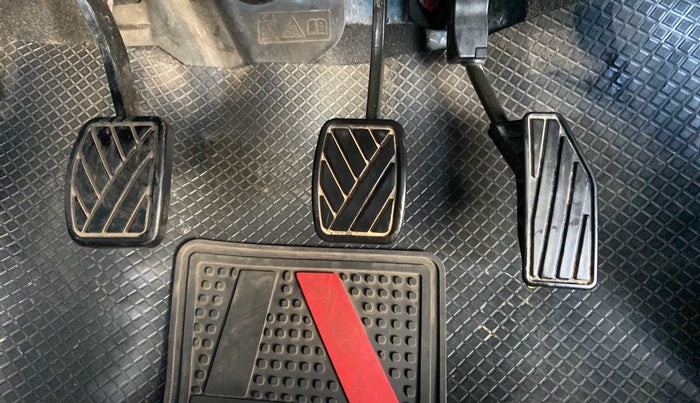 2020 Maruti Swift LXI, Petrol, Manual, 24,703 km, Pedals