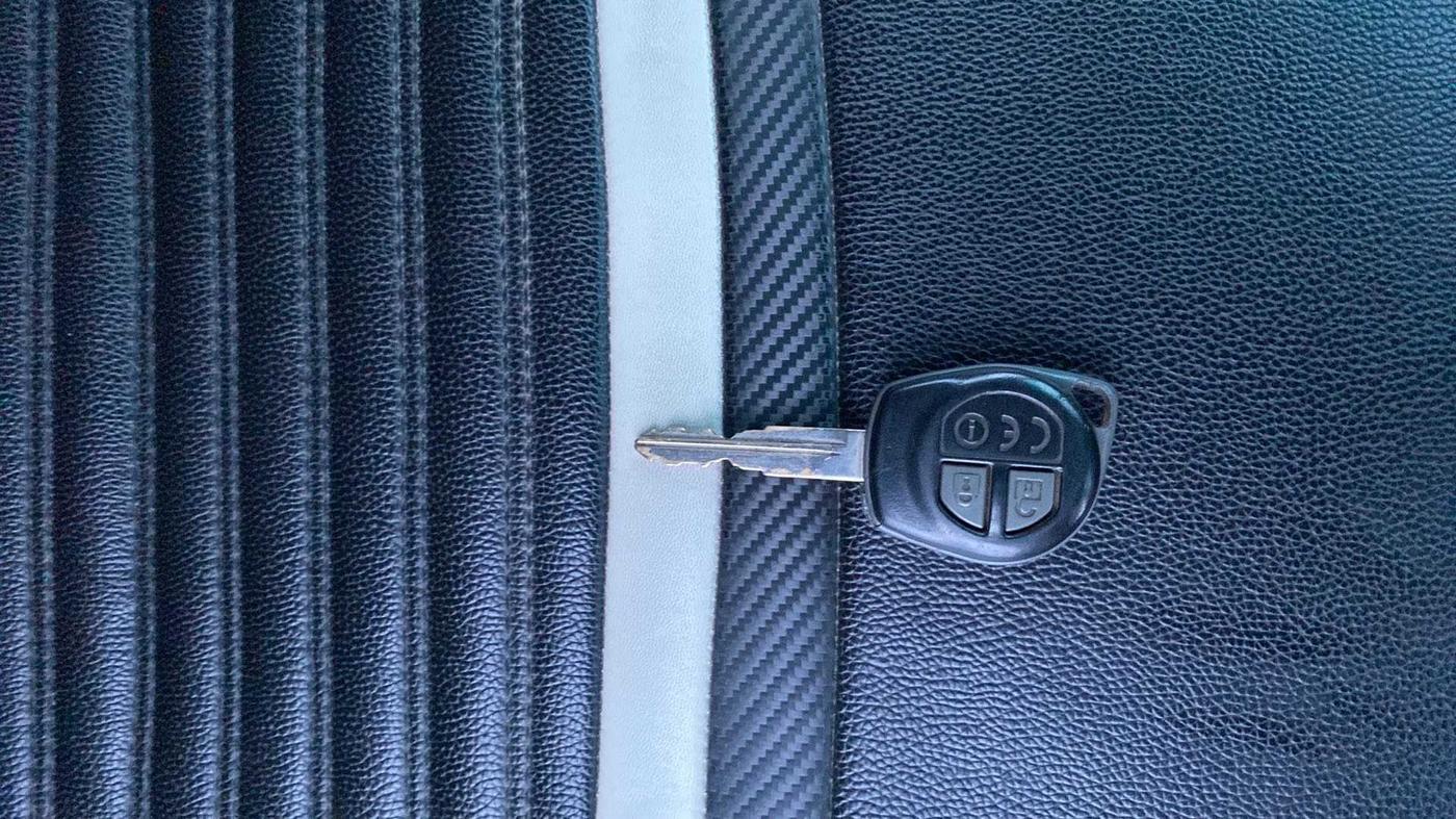 2017 Maruti Baleno DELTA PETROL 1.2, Petrol, Manual, 79,753 km, Key Close Up